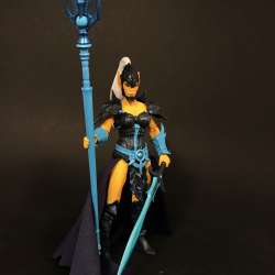 Mythic Legions Malynna figure